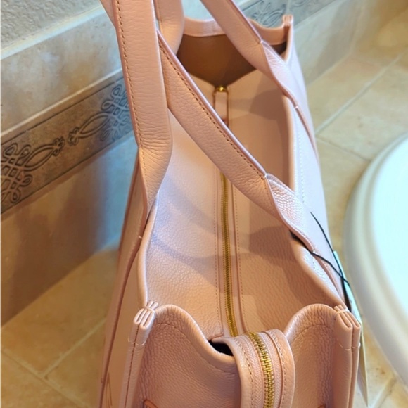 🤍New Large “The Tote Bag” by Marc Jacobs Rose Tote (Sold Out) - Picture 8 of 16